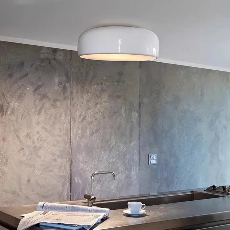 Italian-Inspired Elegance Table Lamp for Stylish Interiors