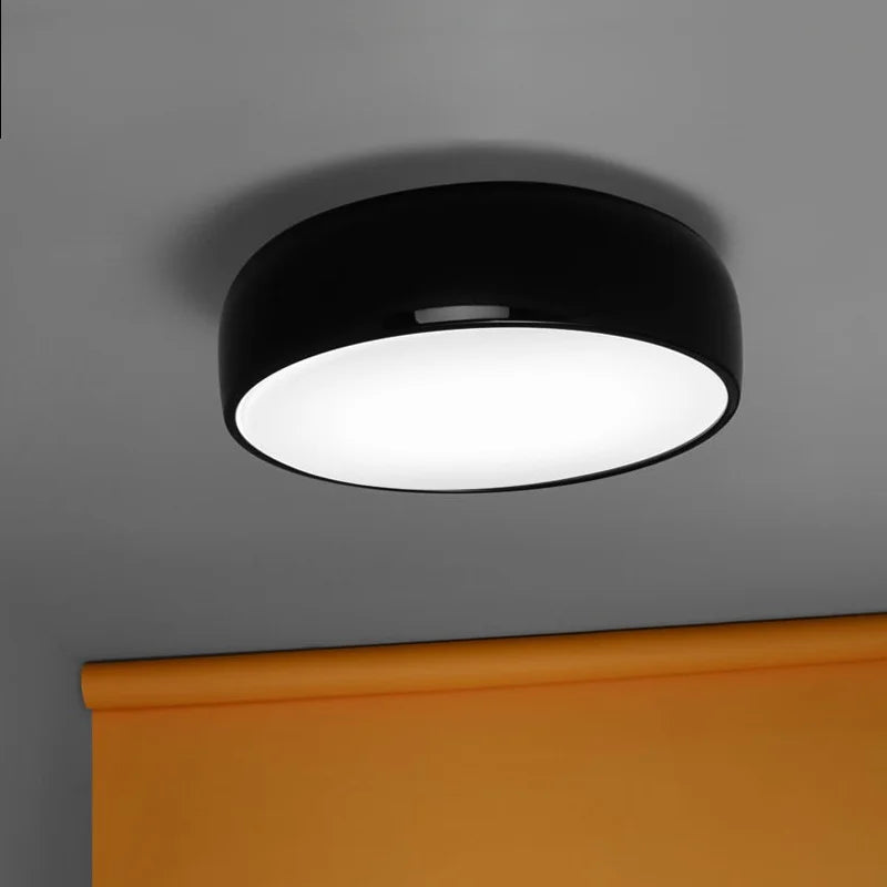 Italian-Inspired Elegance Table Lamp for Stylish Interiors