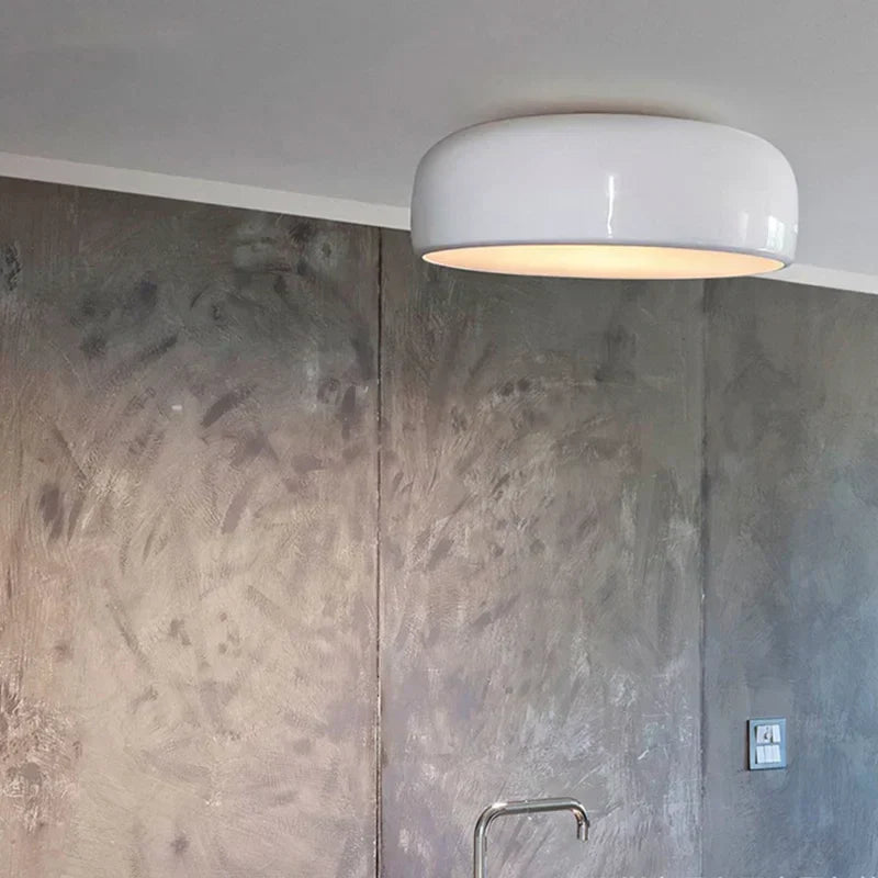 Italian-Inspired Elegance Table Lamp for Stylish Interiors
