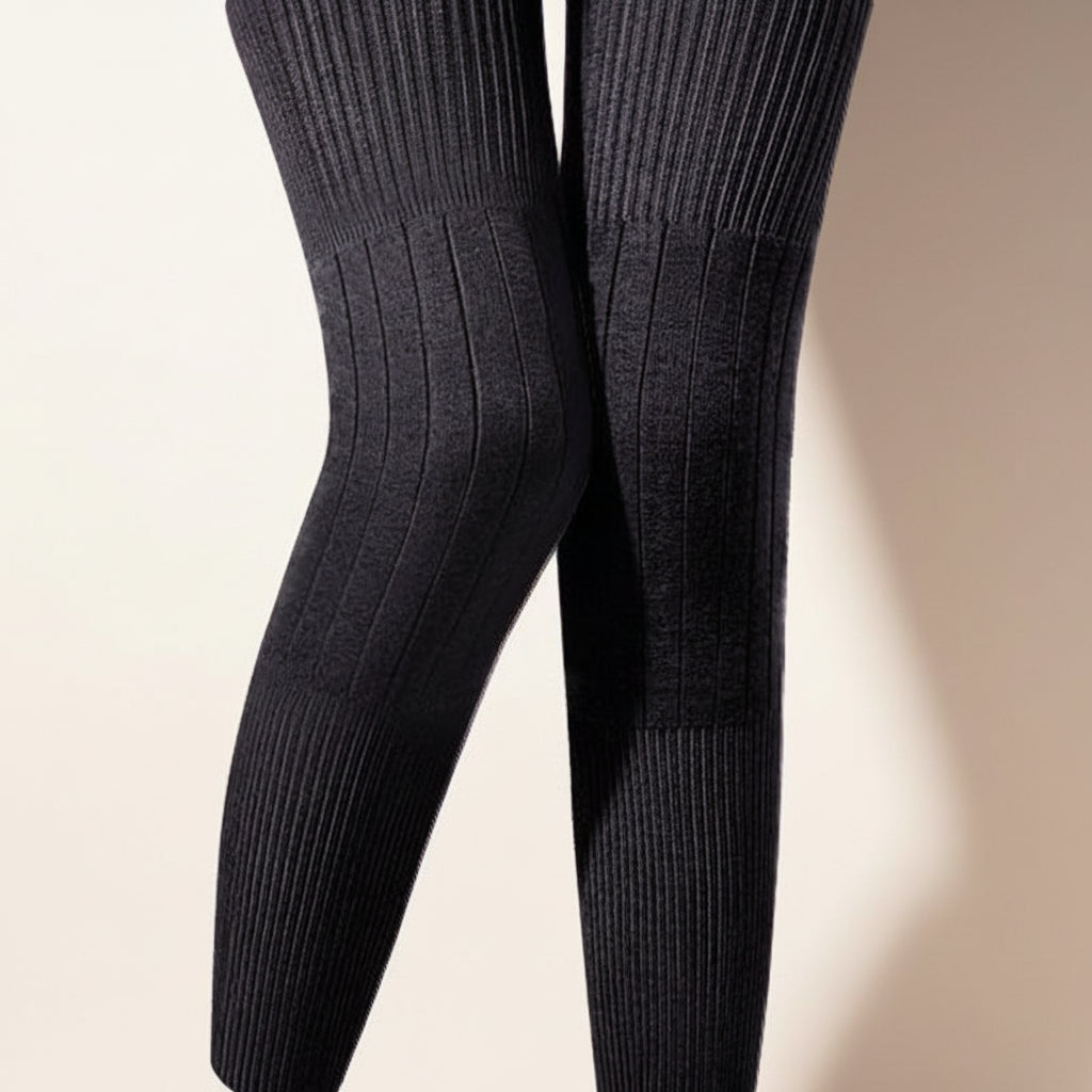 Insulated Knee Support for Cold Weather Comfort