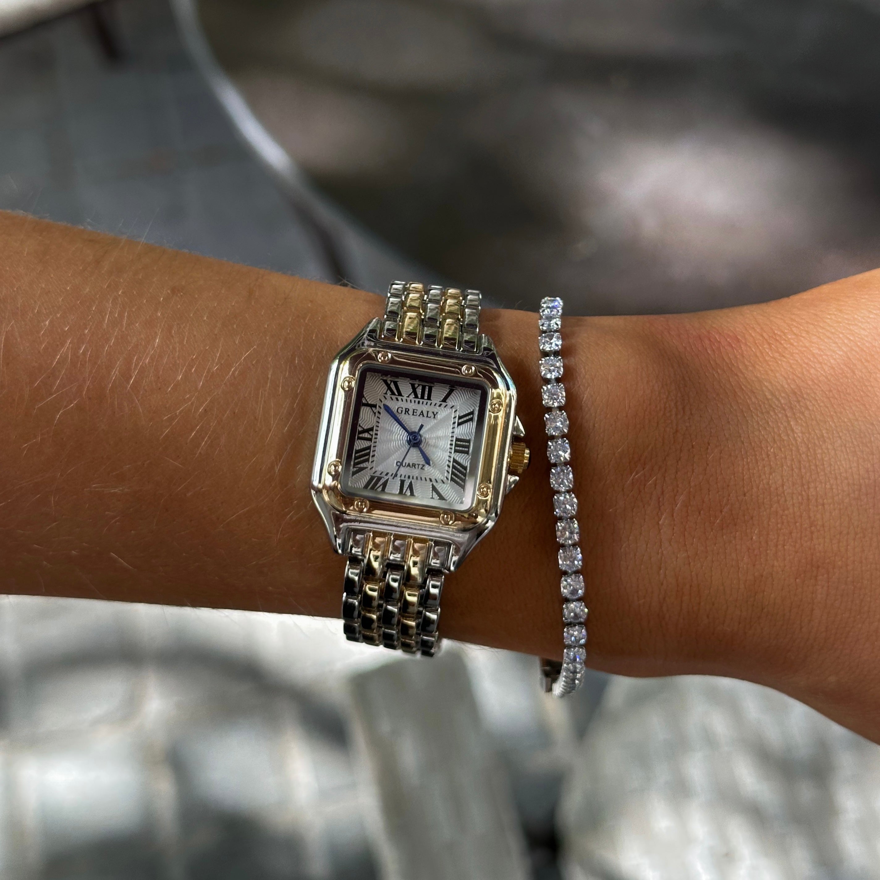Vintage Style Analog Timepiece | Stainless Steel | 40mm | 30M Waterproof