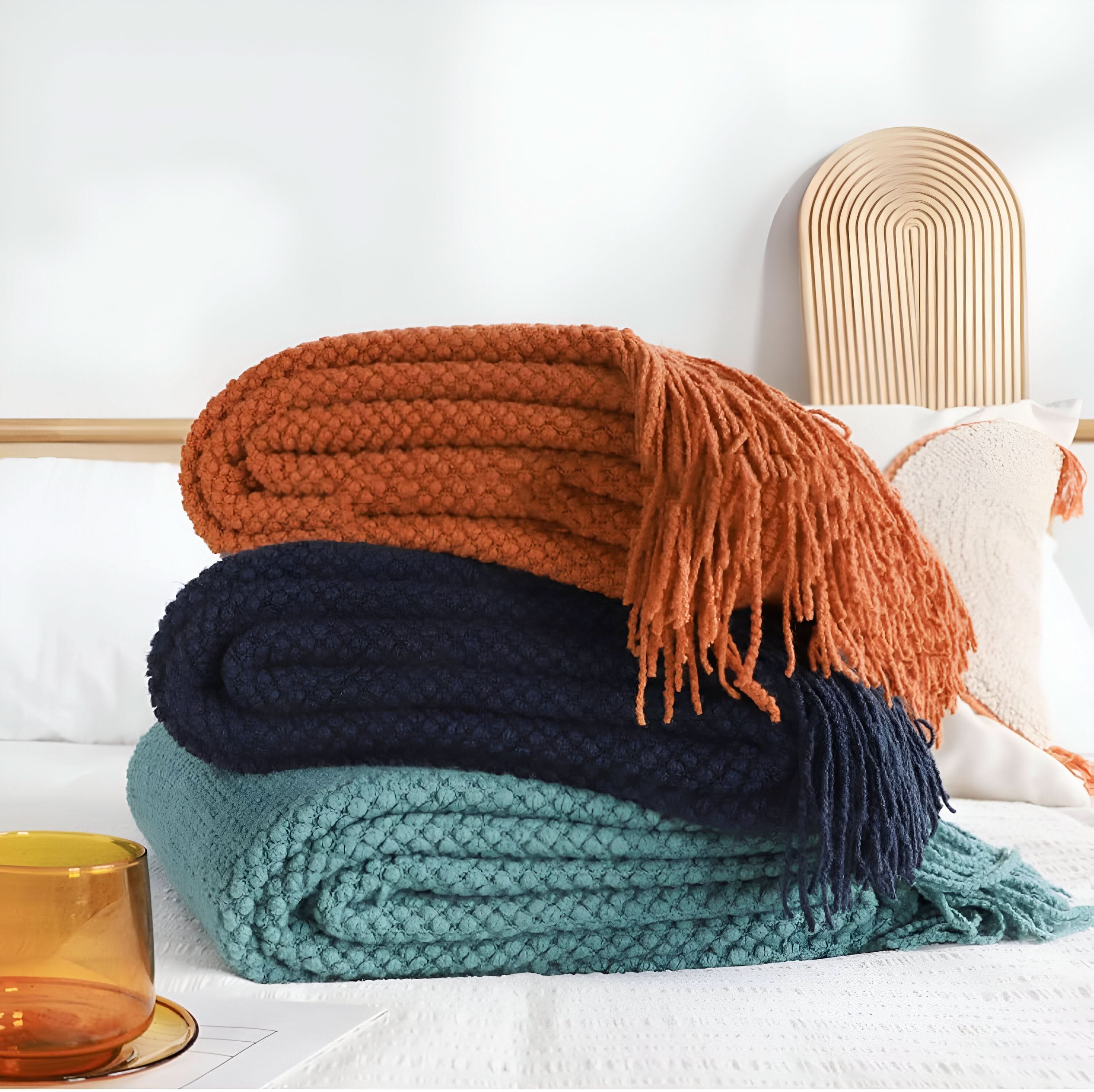 Cozy Fleece Knit Blanket with Soft Lining – Year-Round Comfort