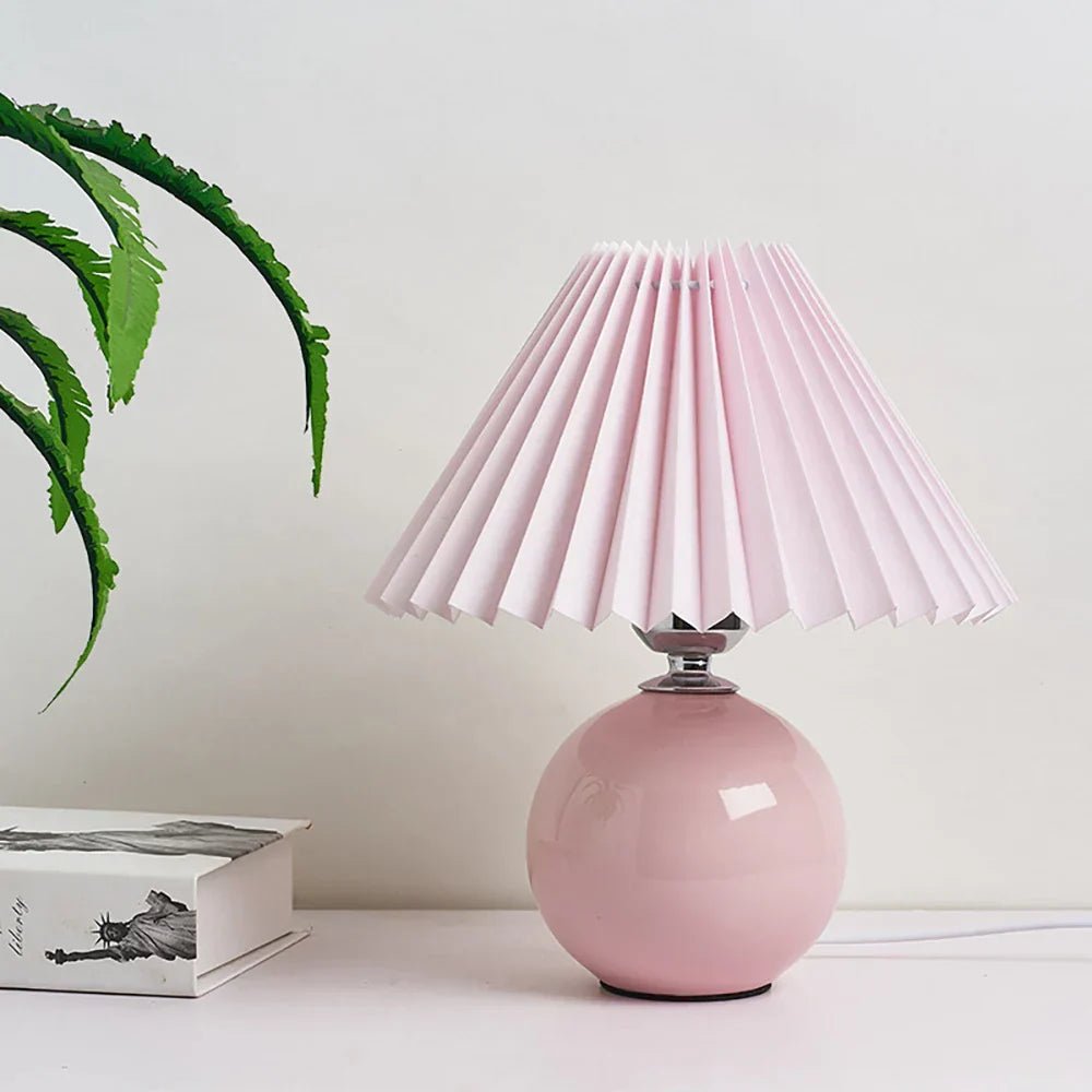Chic Heritage Table Lamp with Adjustable Shade