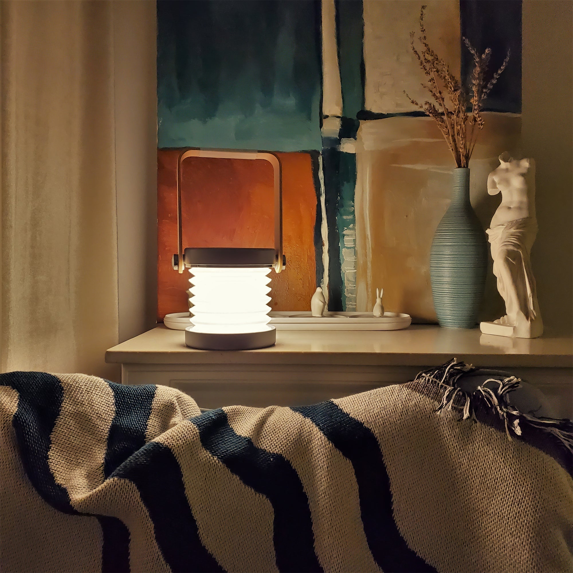 Lumosphere Honeycomb Portable Table Lamp for Warm Atmosphere