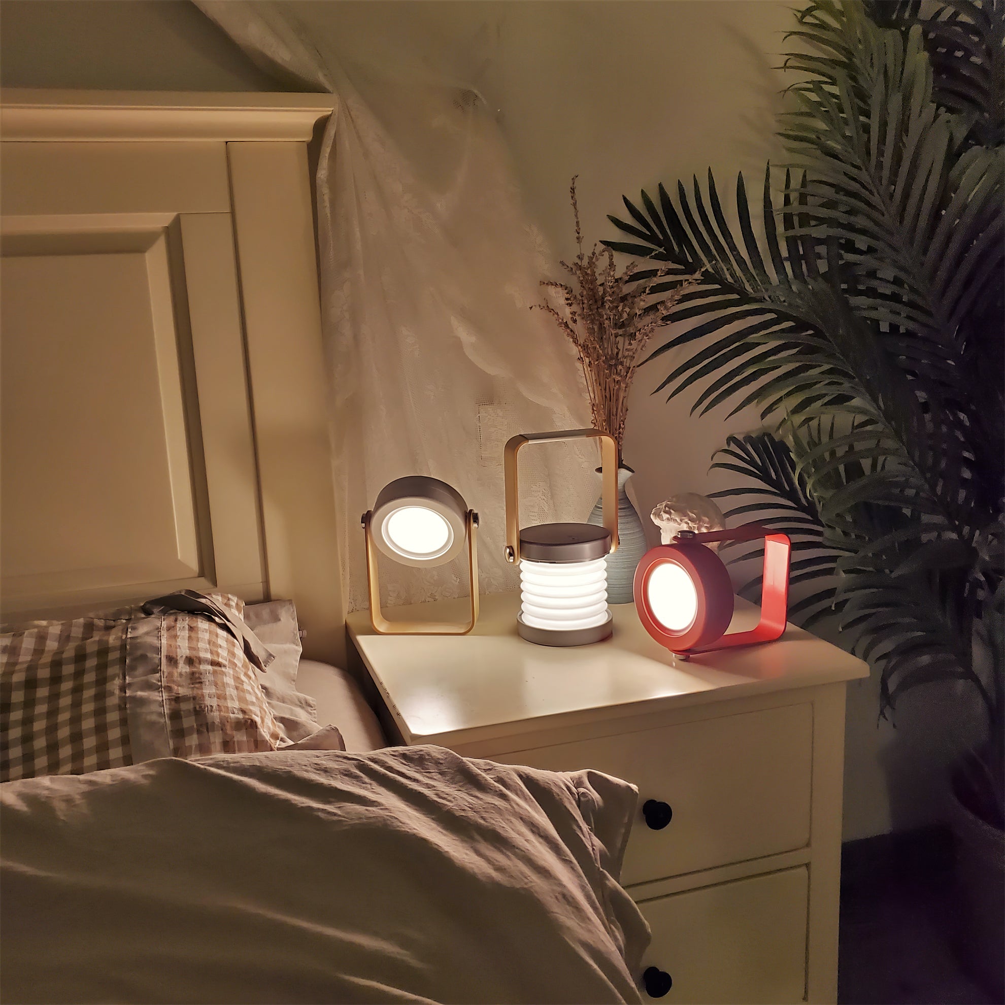 Lumosphere Honeycomb Portable Table Lamp for Warm Atmosphere
