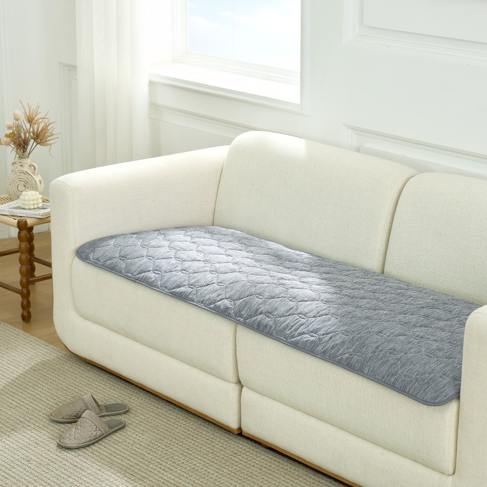 Waterproof Sofa Protector with Qmax Cooling Technology – Leakproof Pet Cover