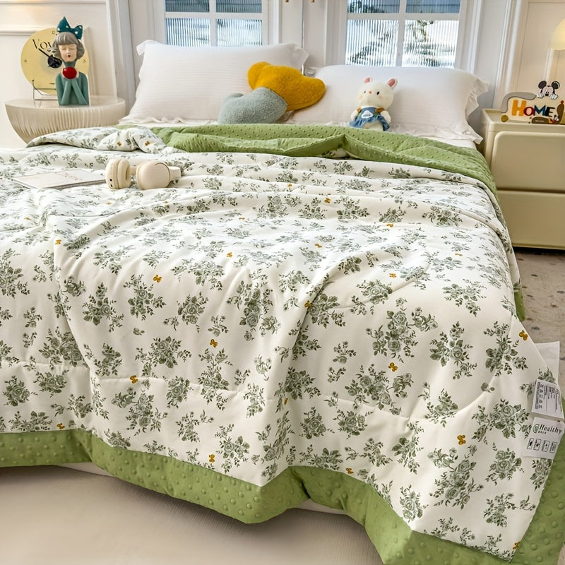 Elegant Floral Bedspread – Lightweight and Breathable Summer Quilt for Cozy Sleep