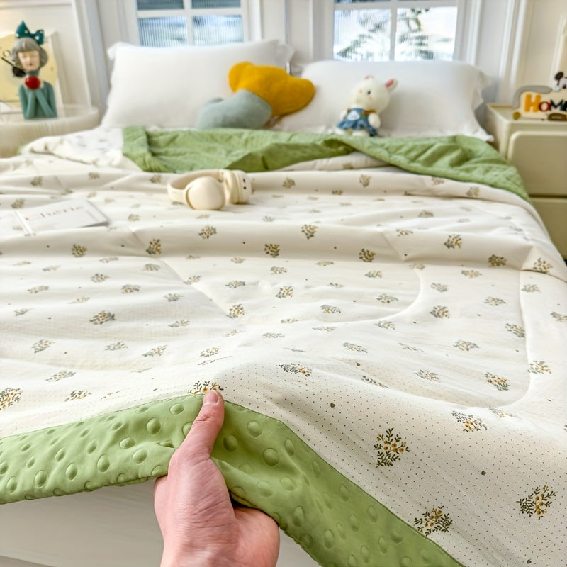 Elegant Floral Bedspread – Lightweight and Breathable Summer Quilt for Cozy Sleep