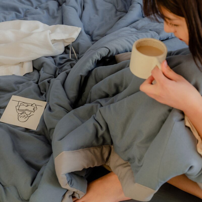 Breezy Summer Blanket for Warm Nights | Moisture-Wicking Lightweight Comfort