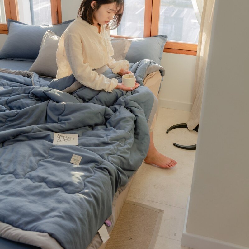 Breezy Summer Blanket for Warm Nights | Moisture-Wicking Lightweight Comfort