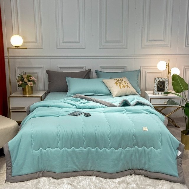Breezy Summer Blanket for Warm Nights | Moisture-Wicking Lightweight Comfort