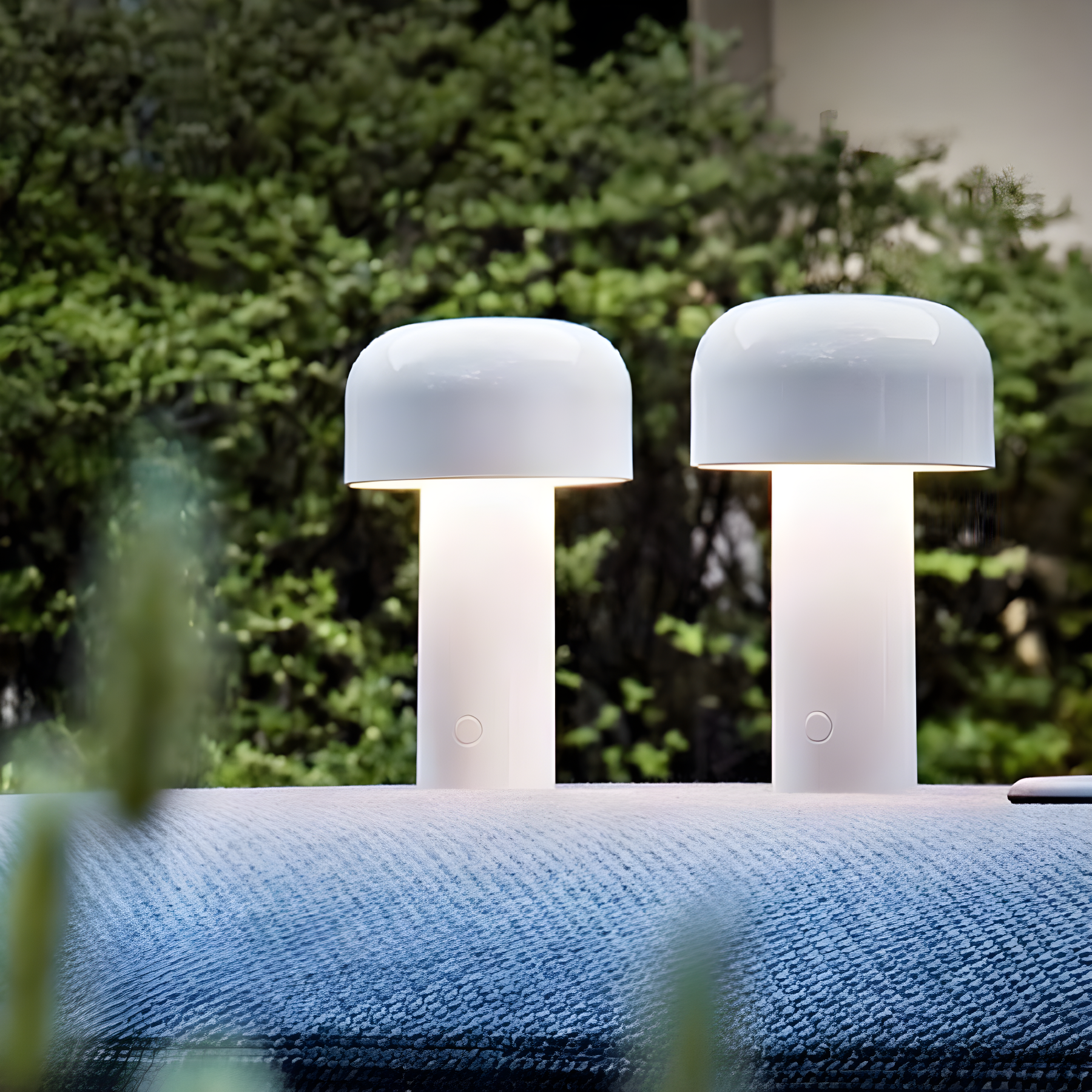 Taavita Wireless LED Table Lamp – Modern, Dimmable & Offering Freedom of Movement