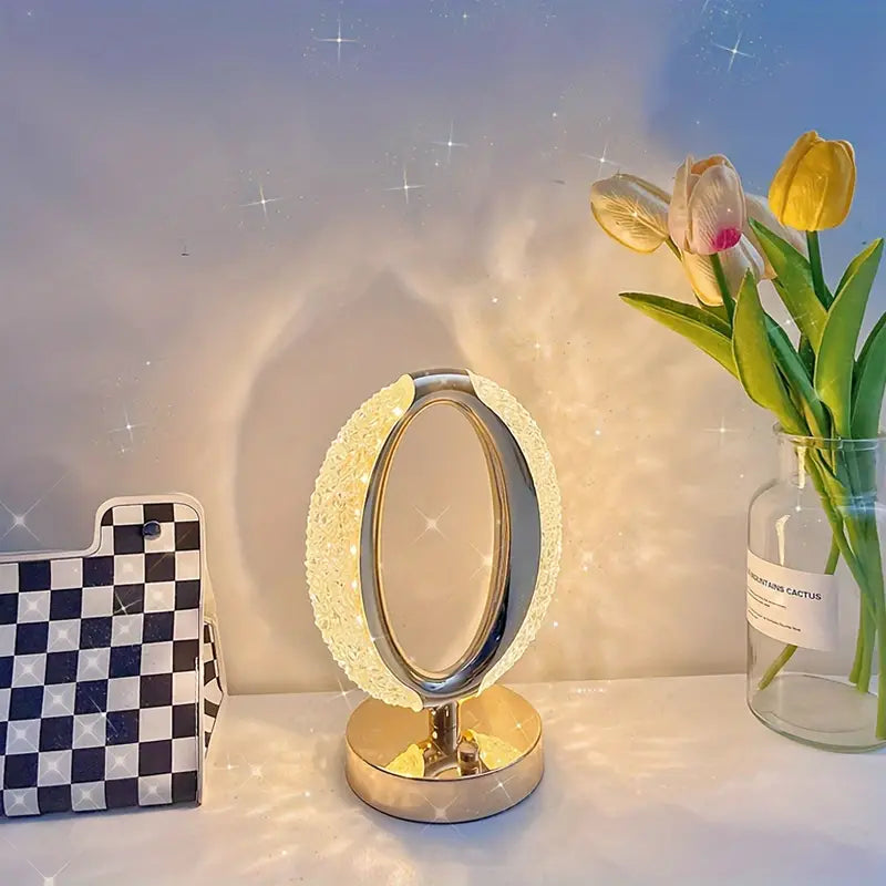 Taavita | Luxurious and Minimalistic Crystal Table Lamp