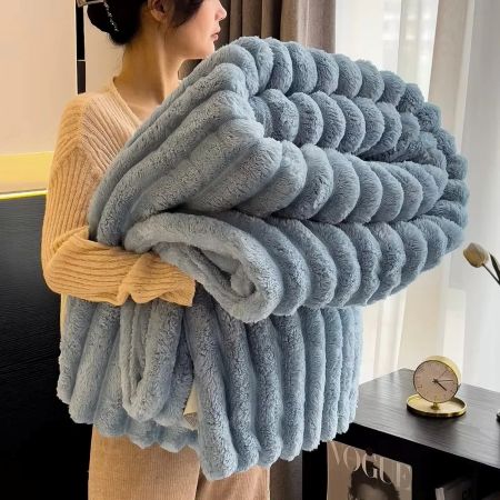 Cozy Soft Throw Blanket in Luxurious Faux Rabbit Fur for Warmth