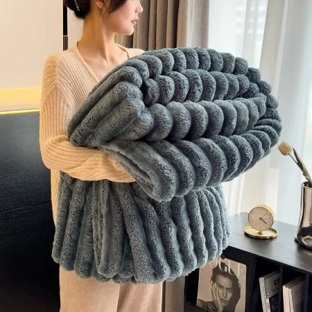 Cozy Soft Throw Blanket in Luxurious Faux Rabbit Fur for Warmth