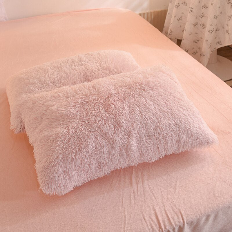 Plush Duvet Cover Set with Zipper and Corner Straps for Year-Round Comfort