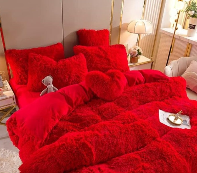 Plush Duvet Cover Set with Zipper and Corner Straps for Year-Round Comfort