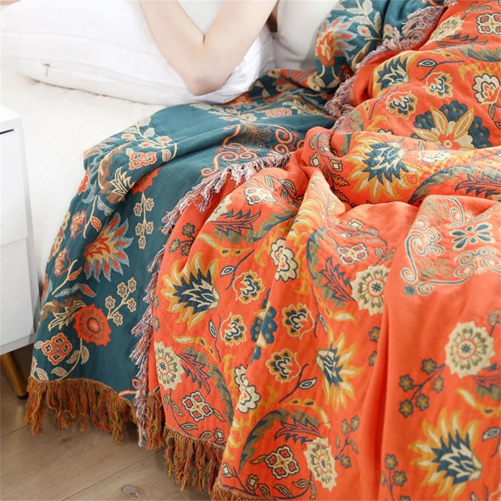 VersaCozy Reversible Blanket for Year-Round Comfort