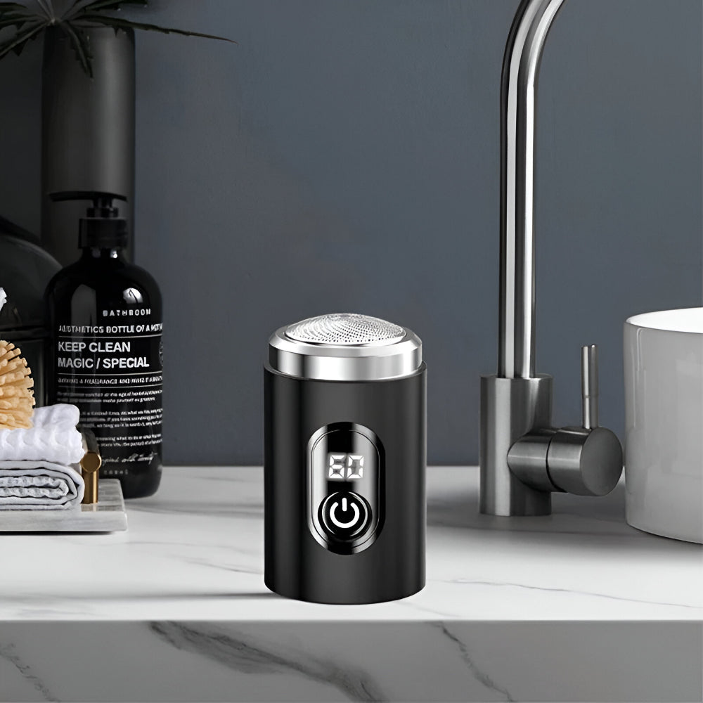 Compact Electric Razor with Digital Indicator and USB-C Charging