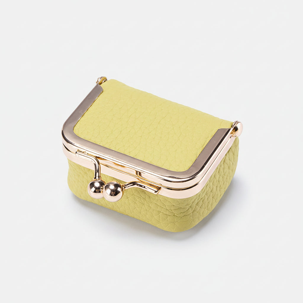 Chic Travel Jewelry Organizer in Premium Leather with Gold Closure