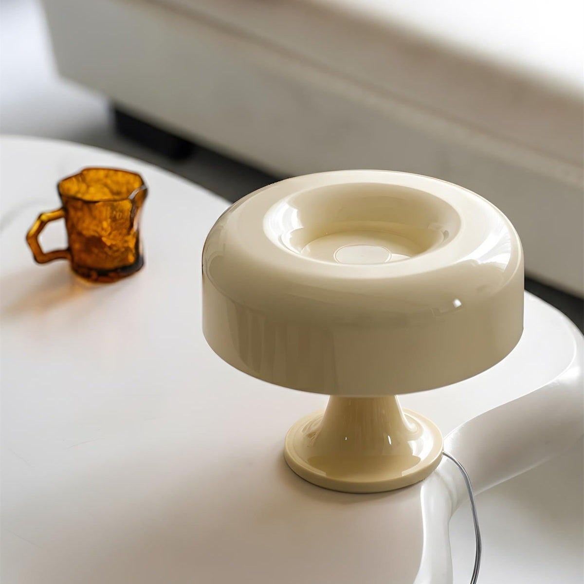 Sleek Acrylic Table Lamp – Modern Light in 5 Stylish Hues