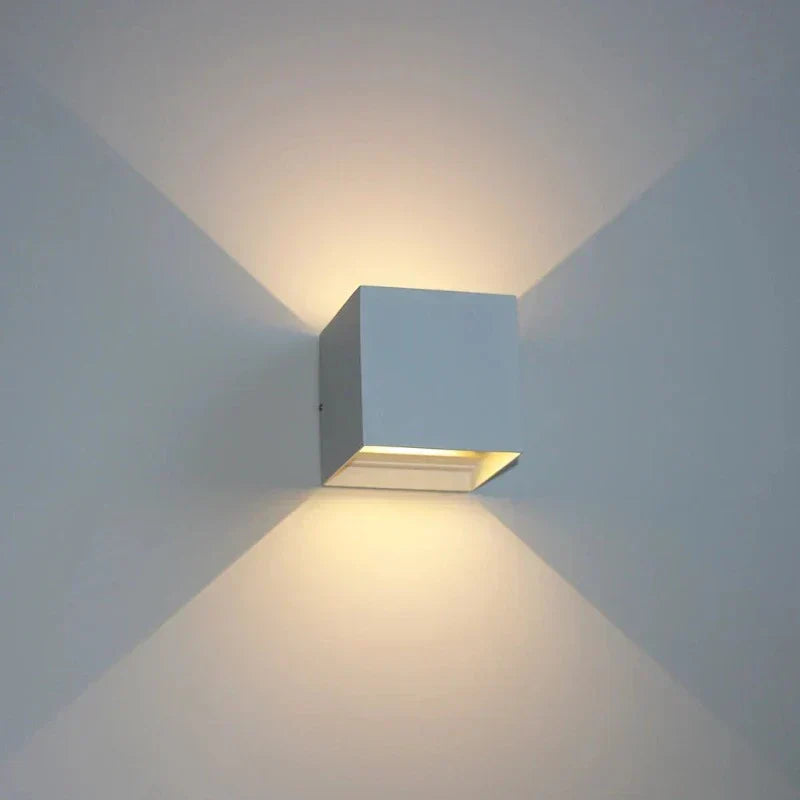 RadiantGlow Modern Outdoor Wall Fixture for Stylish Illumination