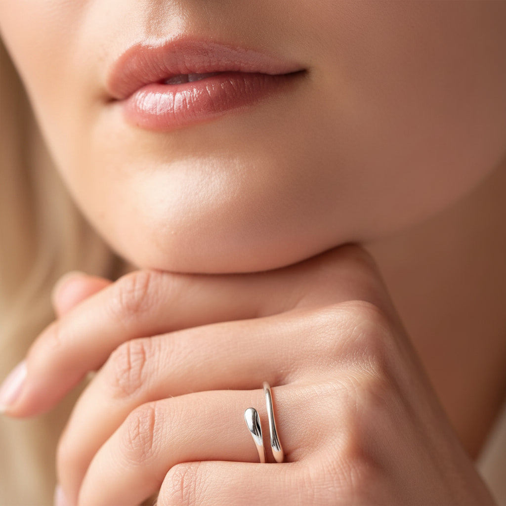 Elegant Personalized Birthstone Ring with Adjustable Fit