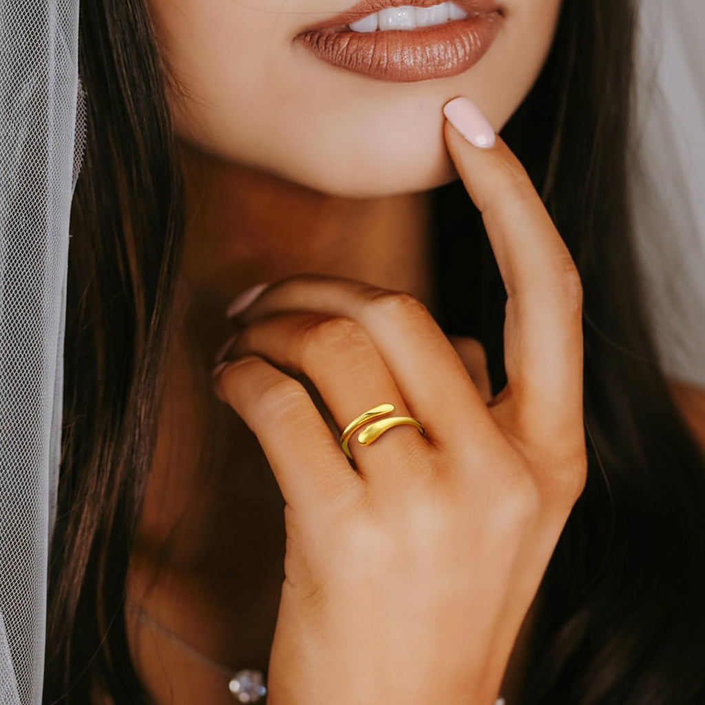 Elegant Personalized Birthstone Ring with Adjustable Fit