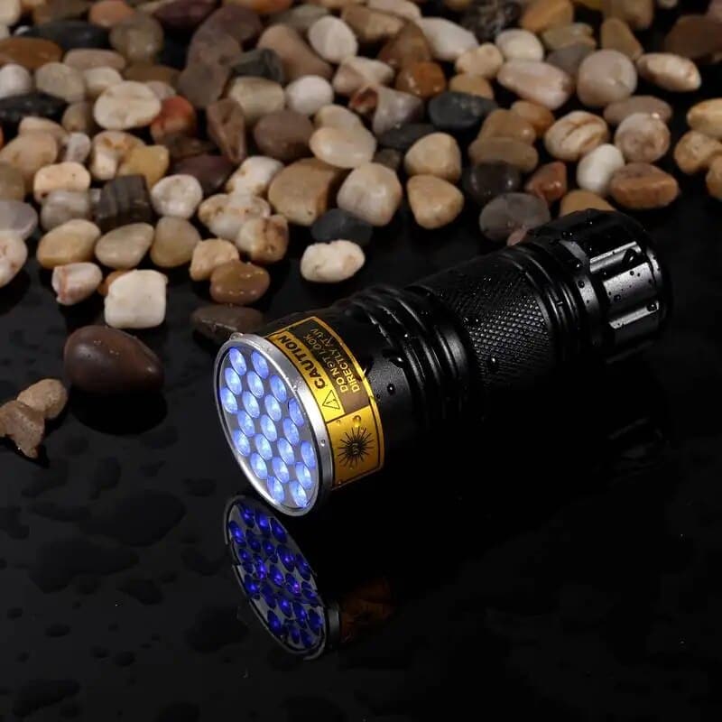 21 LED Portable UV Light Lamp