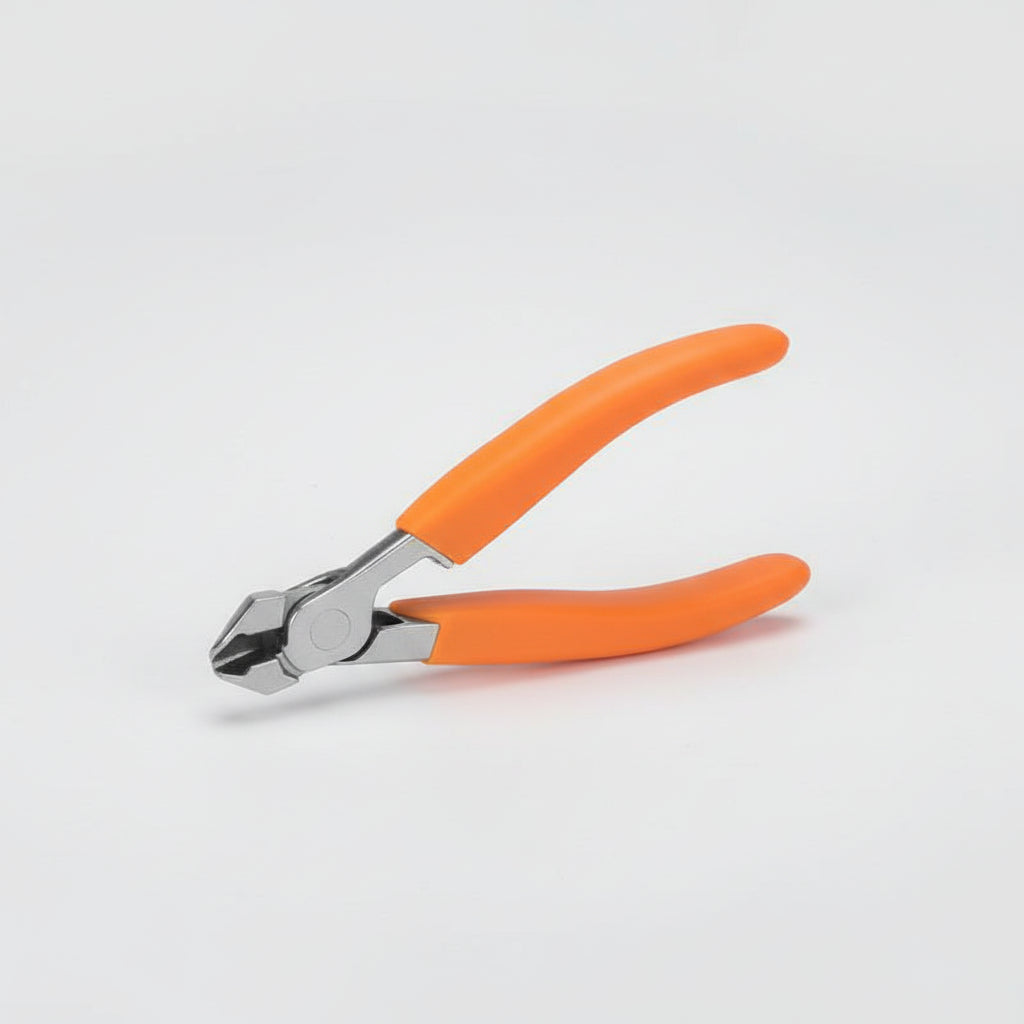 Effortless Nail Clippers with Built-in Splash Guard