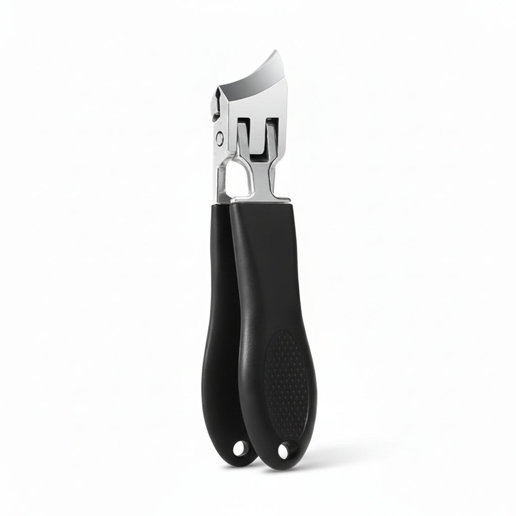Effortless Nail Clippers with Built-in Splash Guard