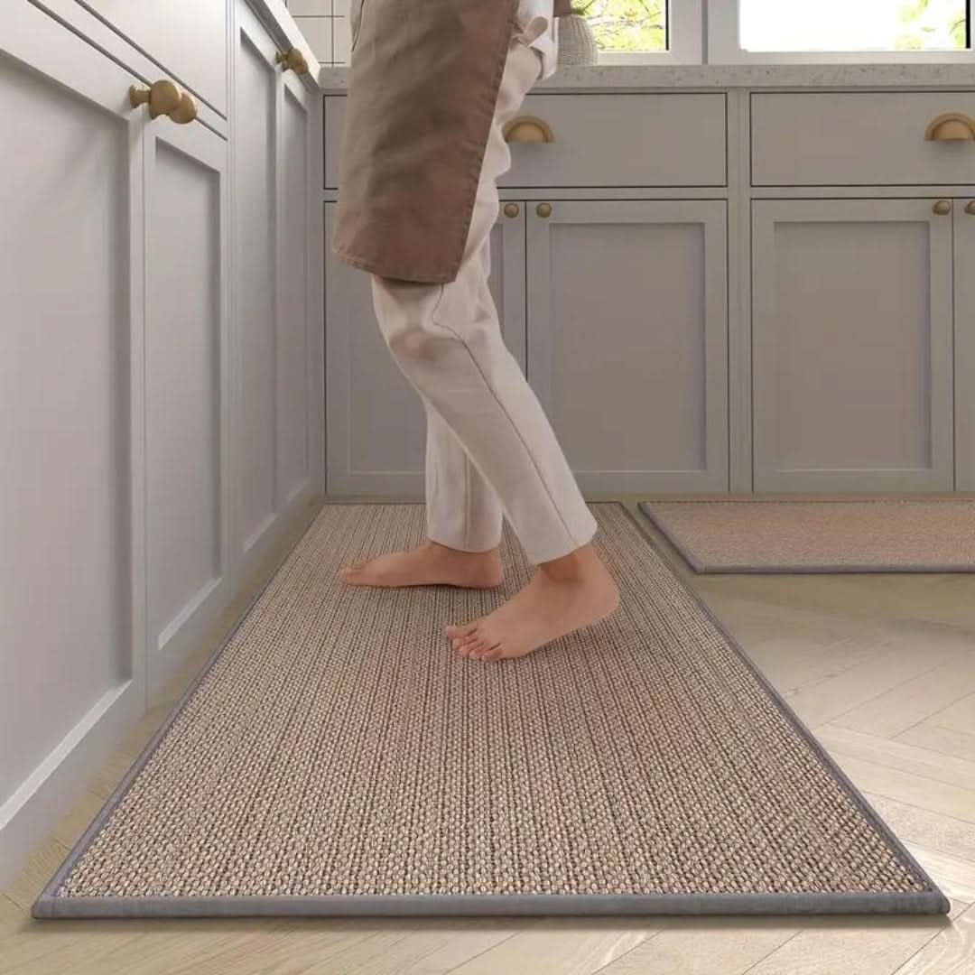 Cushioned Comfort Mat for Kitchen – Slip-Resistant Design