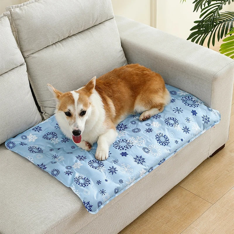 Self-Cooling Gel Dog Mat for Summer Relief – Portable Pet Comfort Solution