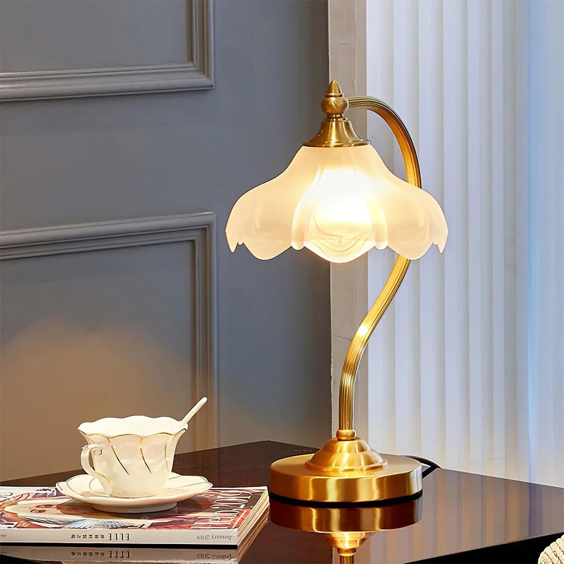 Elegant Floral Glass Table Lamp with Dimmable Feature
