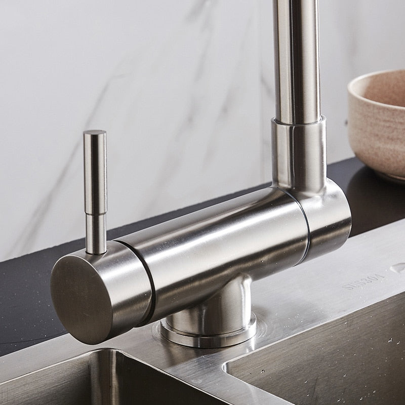 Modern Lead-Free Kitchen Tap with 360° Swivel in Stainless Steel