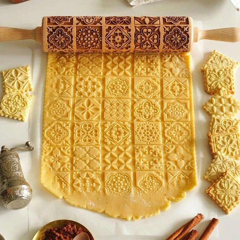 FestiveCraft Artisan Rolling Pin with Holiday Embossing