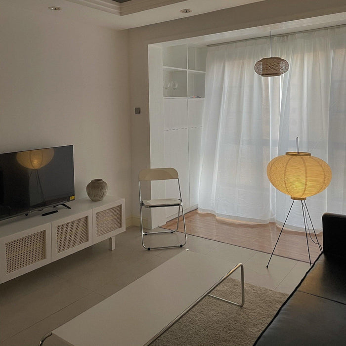 Taavita Floor Lamp - Elegant Minimalist Lighting for a Calming Atmosphere