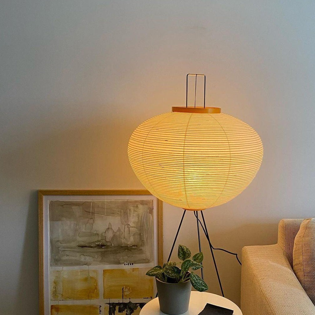Taavita Floor Lamp - Elegant Minimalist Lighting for a Calming Atmosphere