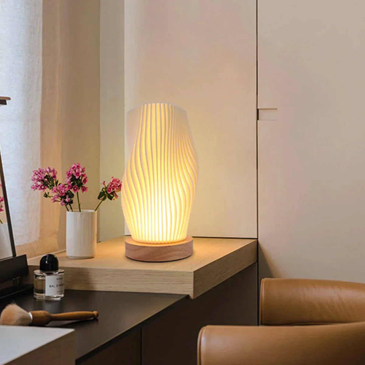 Stylish USB-Powered 3D Pleated Table Lamp with Dimming Feature