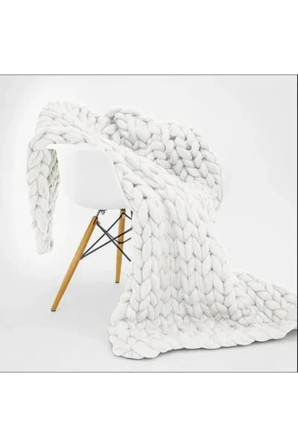 Chunky Knit Throw Blanket | Plush Softness | Cozy Warmth for Chilly Nights | Polyester