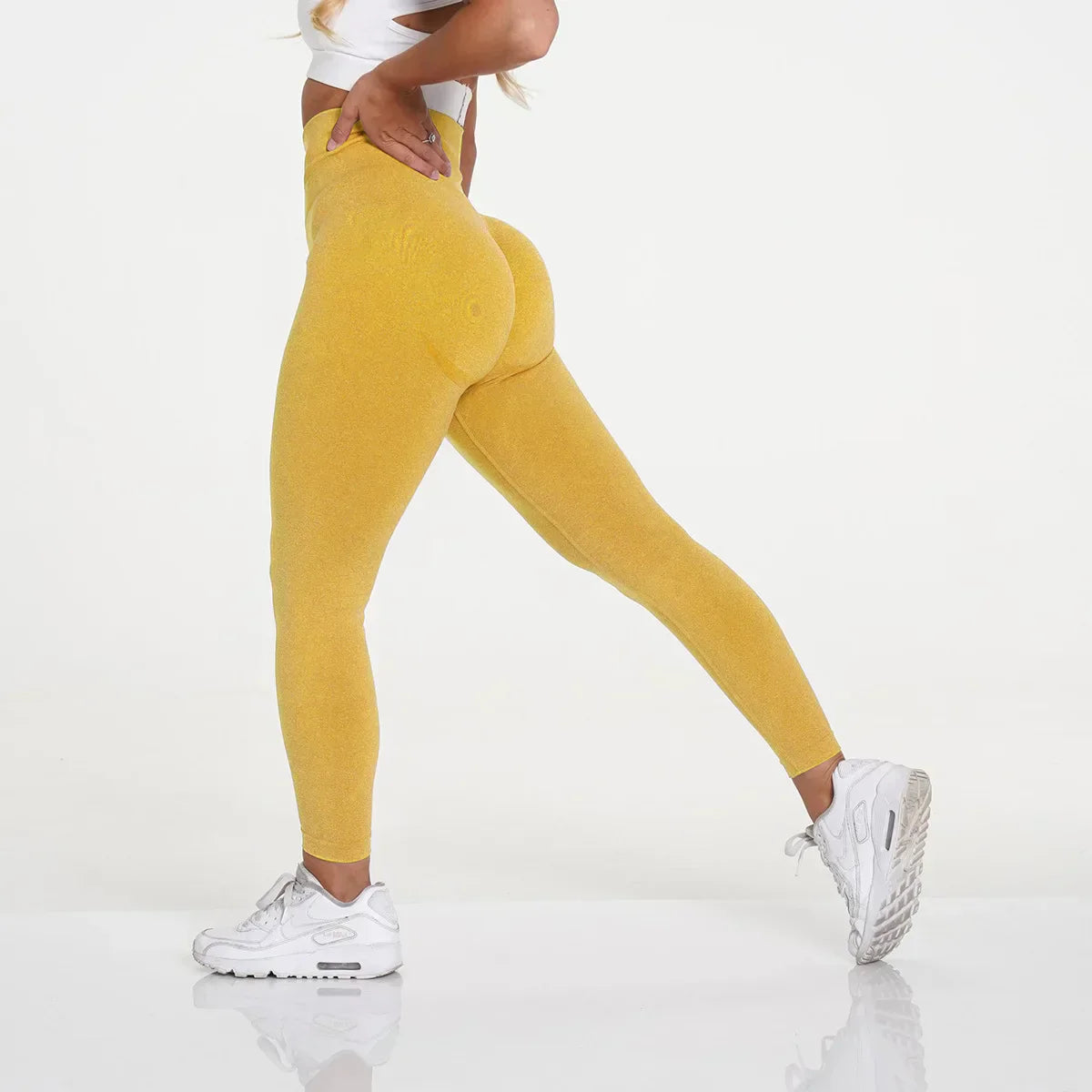 Elevate Your Workout with Seamless High-Rise Leggings