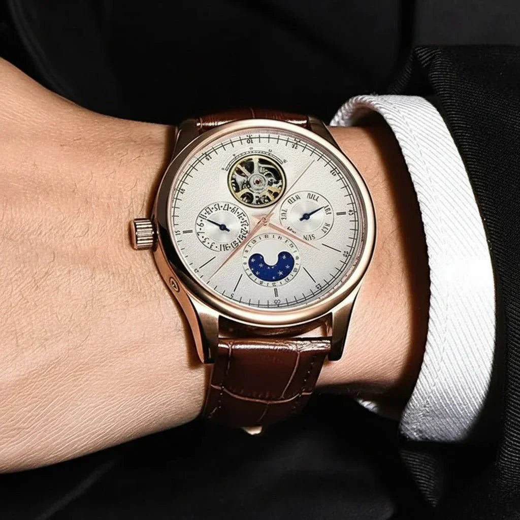 Classic Self-Winding Men's Timepiece with Reliable Mechanics