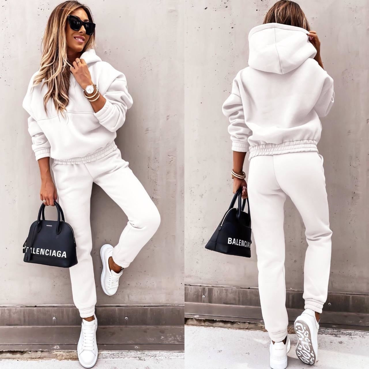 CozyTech Jogging Set for Ultimate Comfort and Style