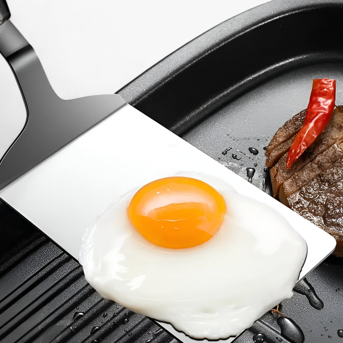 Wooden Handle Square Turner – Accurate Flipping for Grilling and Cooking