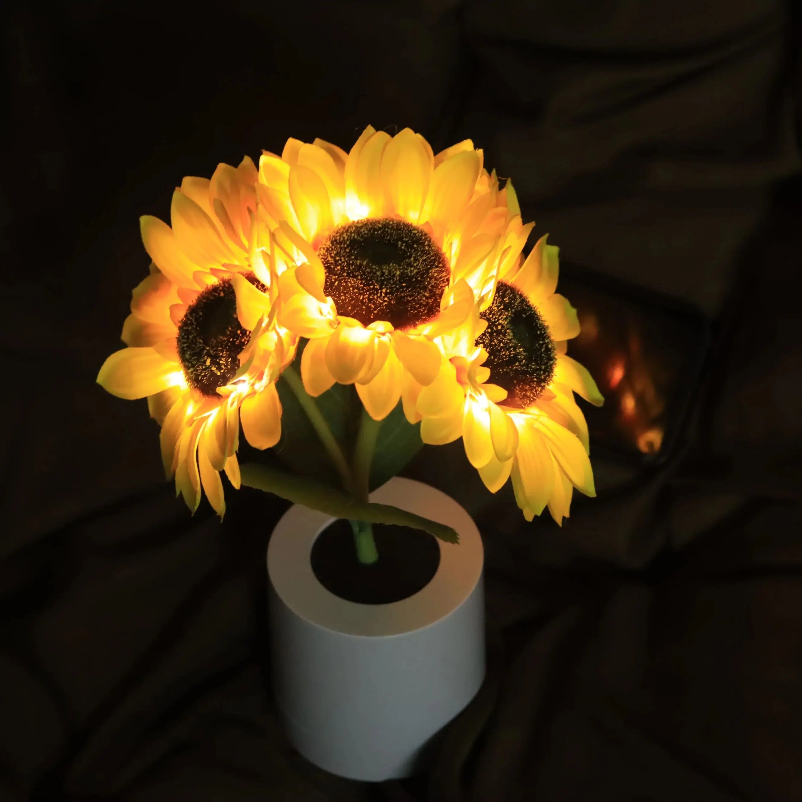 Charming Floral LED Table Lamp for Cozy Spaces