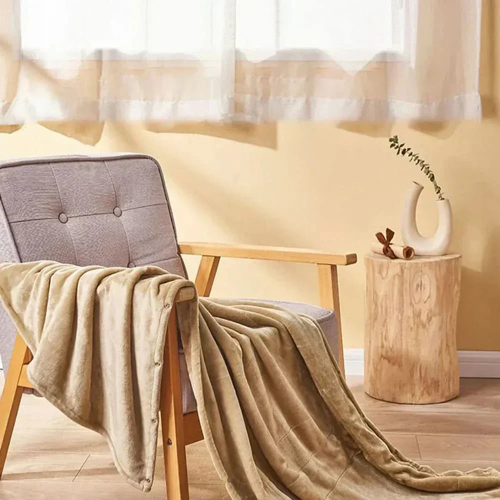 CozyBreeze USB-Operated Heating Blanket with 3 Temperature Settings