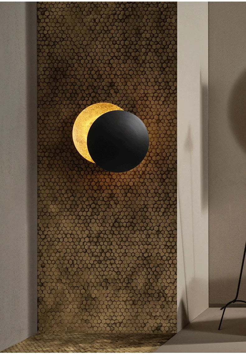 Lunar Glow Wall Sconce – Vintage LED Fixture for Any Space