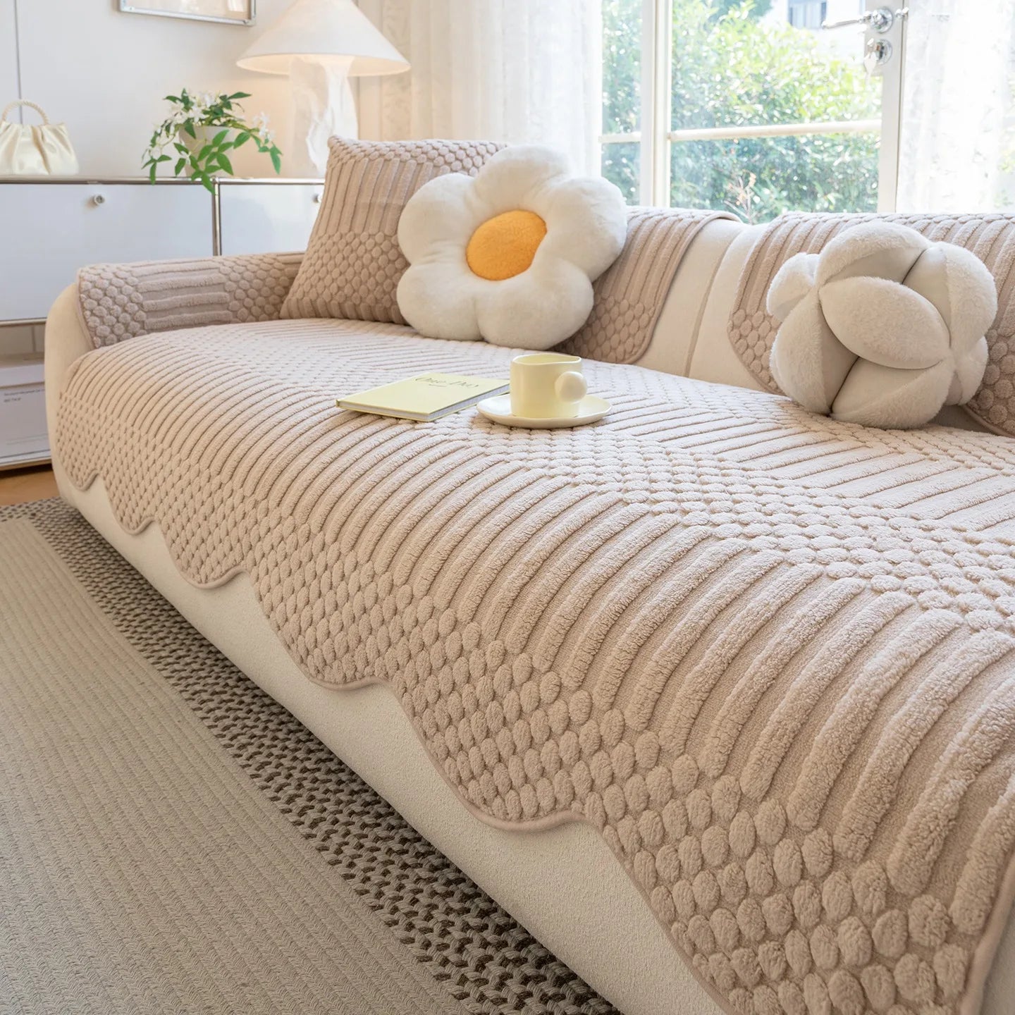 Snug Haven Plush Fleece Sofa Blanket for Ultimate Winter Comfort