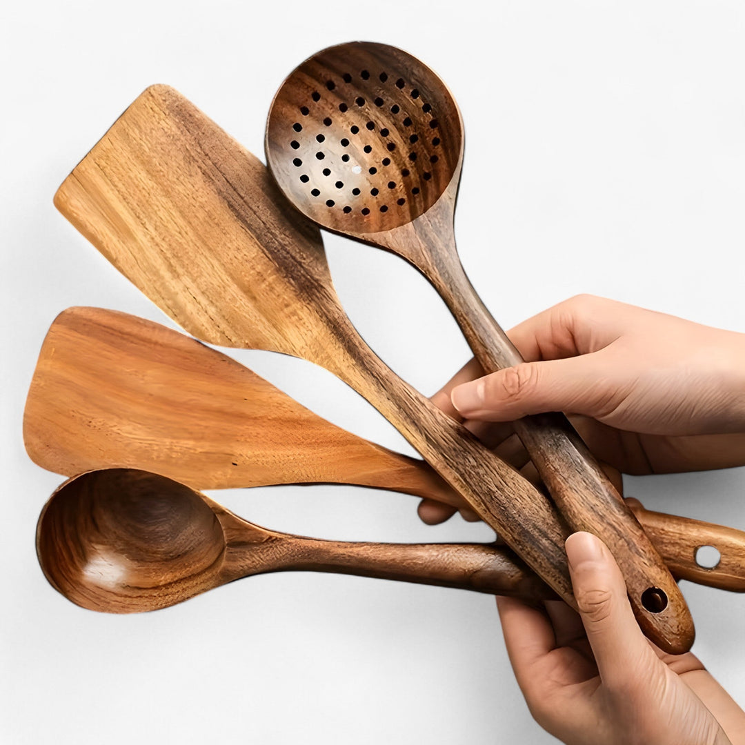 11-Piece Kitchen Utensil Collection – Includes Whisk in Wood
