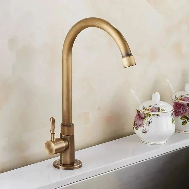 Elegant Brass Kitchen Tap with Classic Swan Neck Design